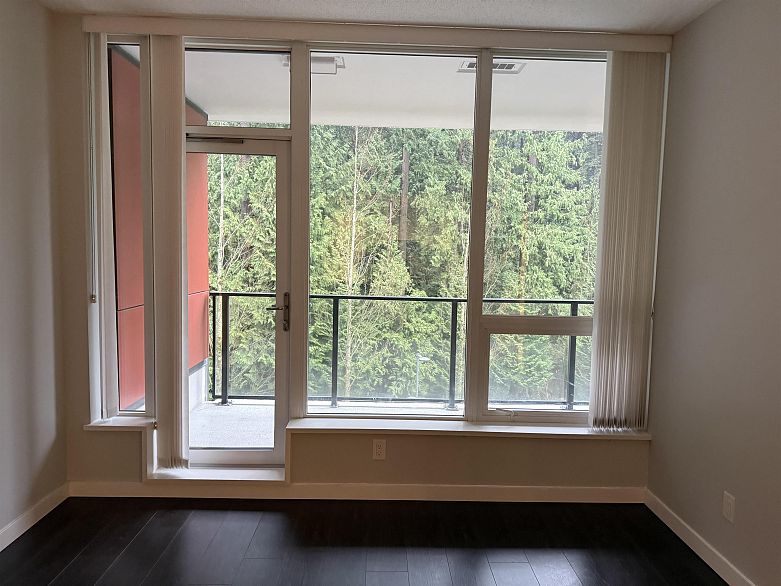 303 5628 Birney Avenue