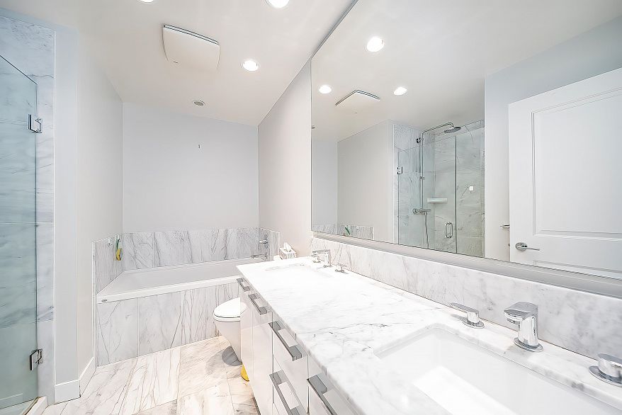 107 5638 Birney Avenue