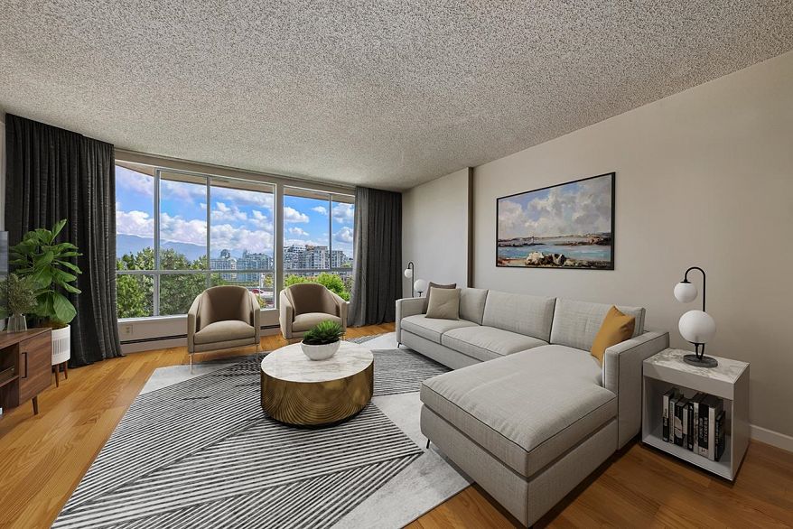 908 518 Moberly Road