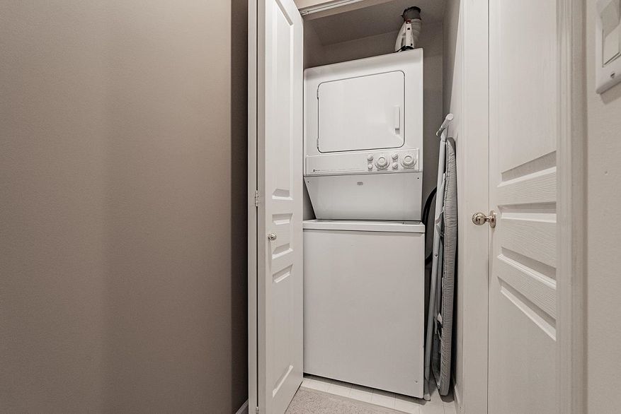 2880 E Kent Avenue South