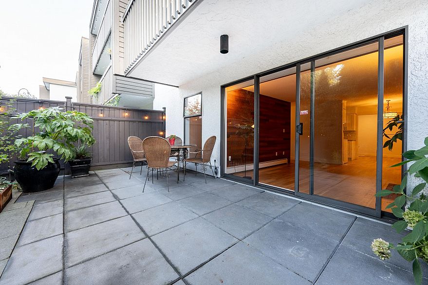 117 265 E 15th Avenue