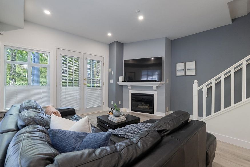 2880 E Kent Avenue South