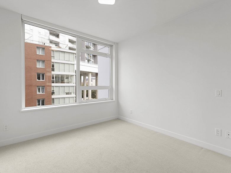 905 110 Switchmen Street