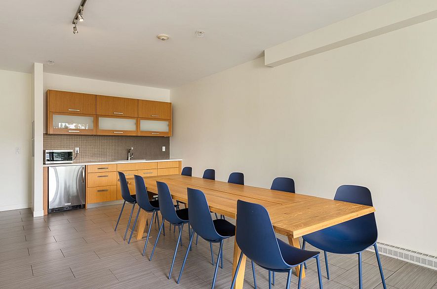 218 3333 Main Street