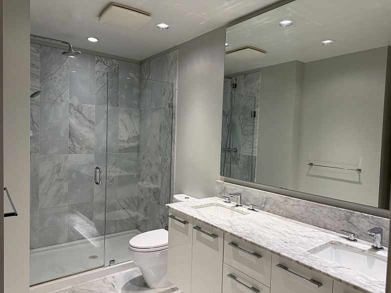 303 5628 Birney Avenue