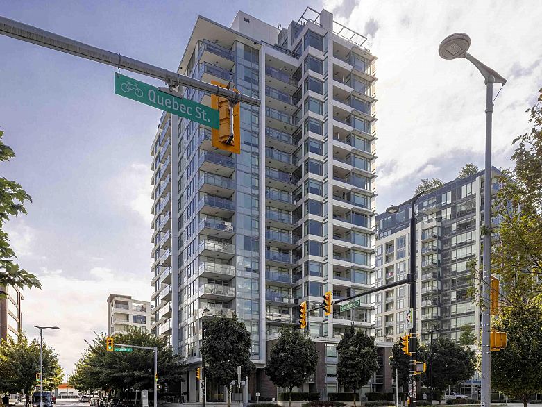 905 110 Switchmen Street