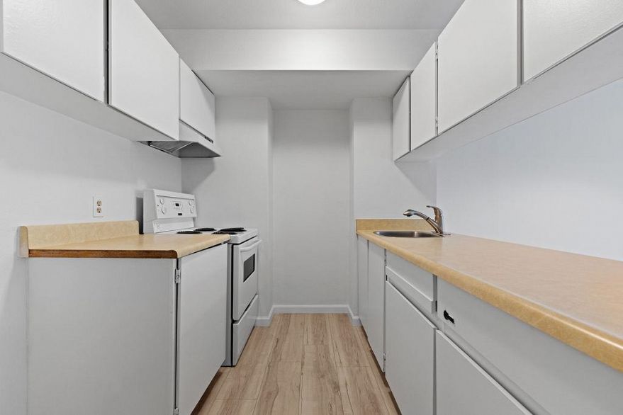 222 1333 Hornby Street