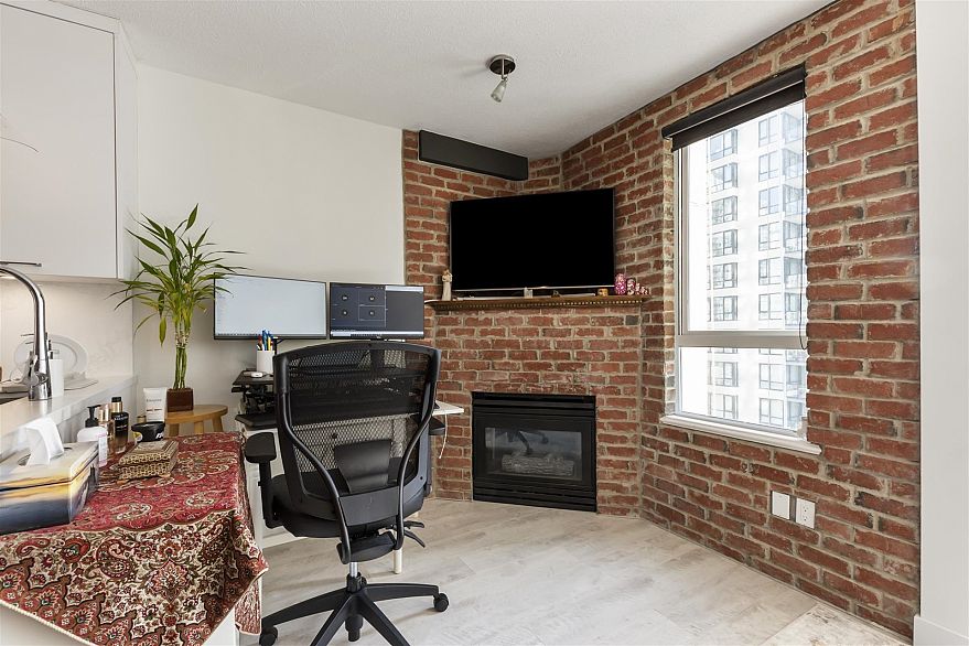 1605 939 HOMER STREET, Vancouver BC V6B 2W6