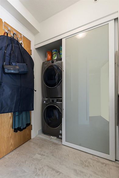 1605 939 HOMER STREET, Vancouver BC V6B 2W6