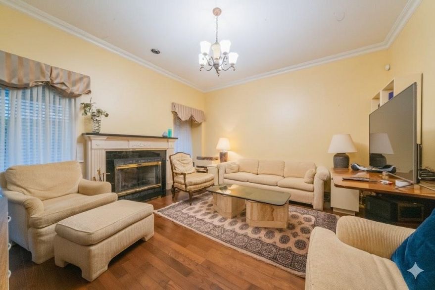 272 Waterleigh Drive