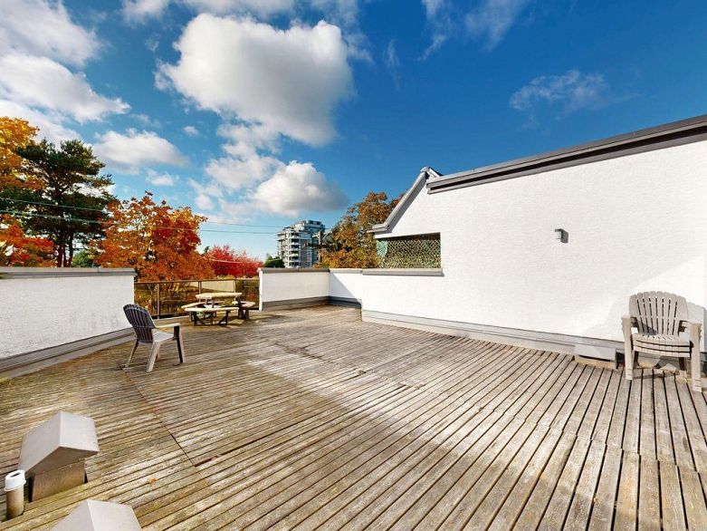 201 2222 Prince Edward Street