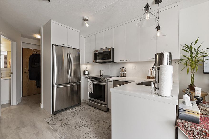 1605 939 HOMER STREET, Vancouver BC V6B 2W6