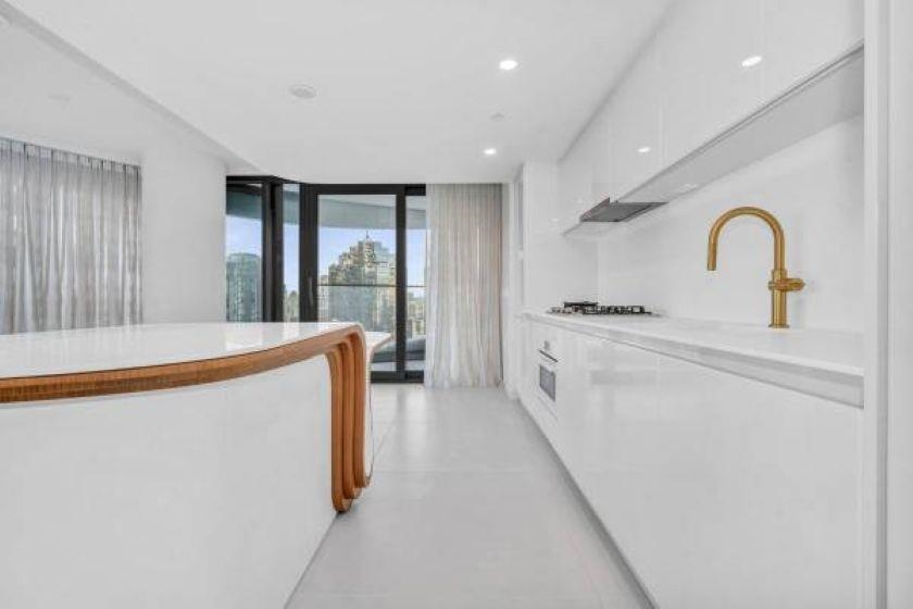 2002 1033 NELSON AVENUE, Vancouver BC V6E 0E5