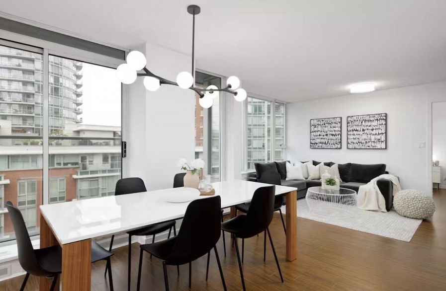 701 633 Abbott Street