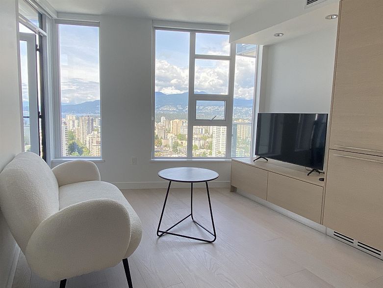 3312 1289 HORNBY, Vancouver BC V6Z 0G7