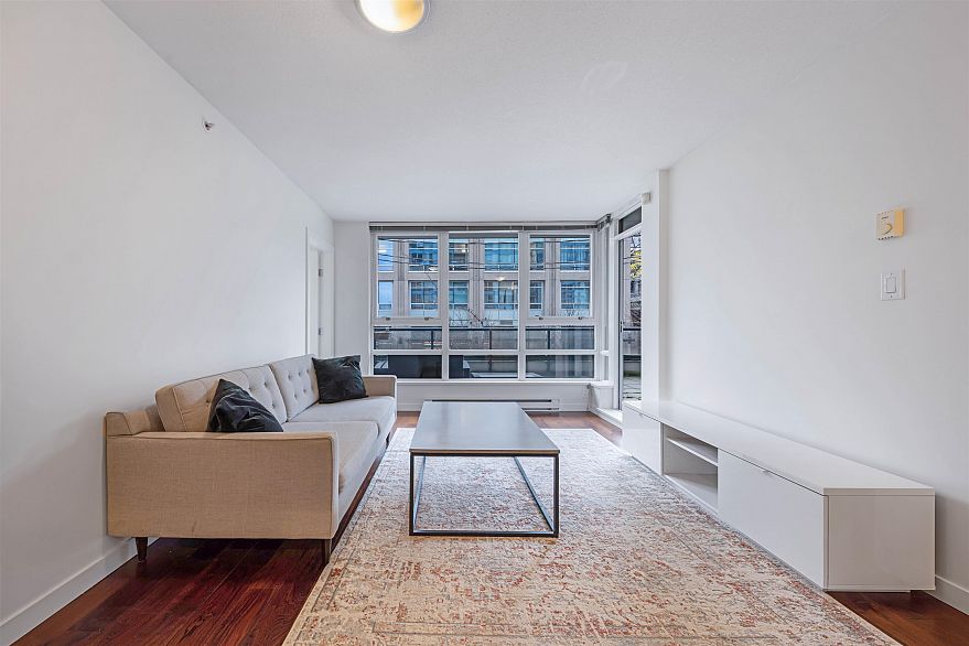 307 928 Beatty Street