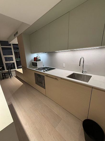 3312 1289 HORNBY, Vancouver BC V6Z 0G7