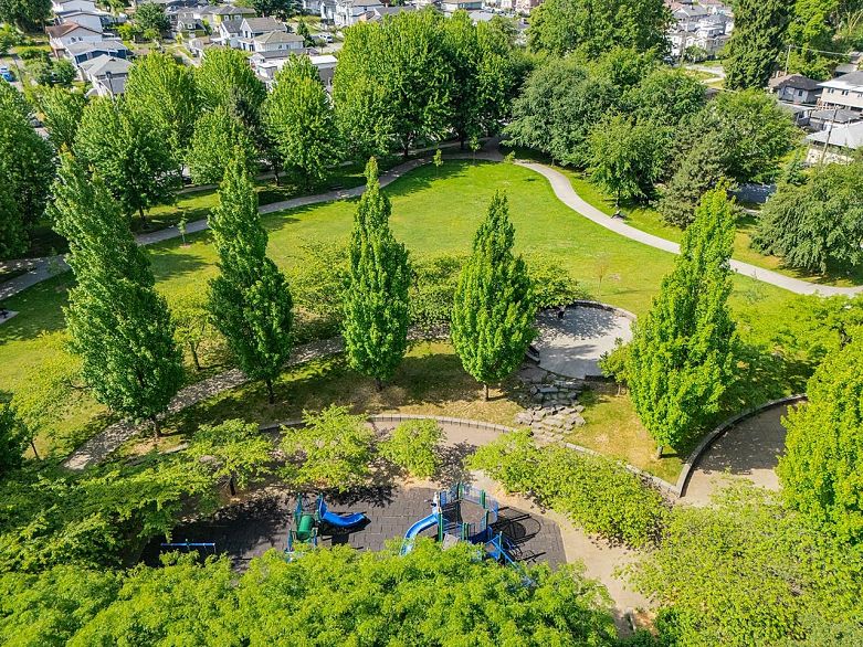 2005 5380 Oben Street