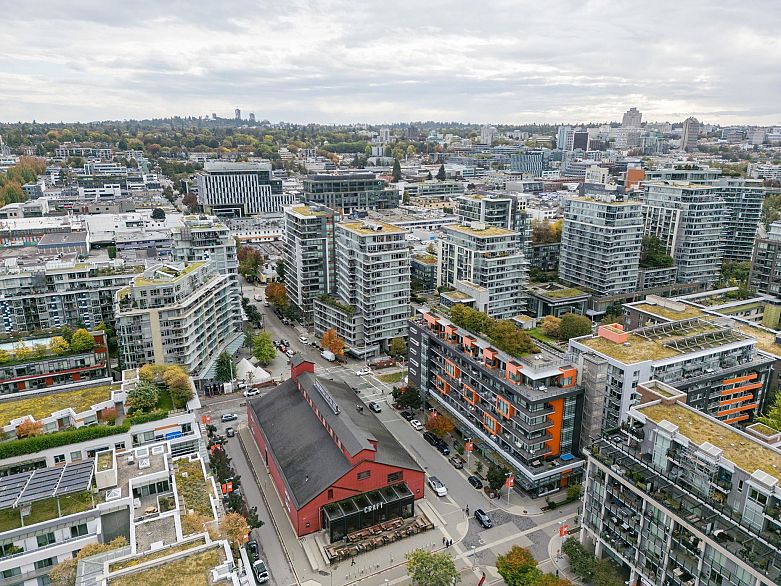 1001 108 W 1st Avenue