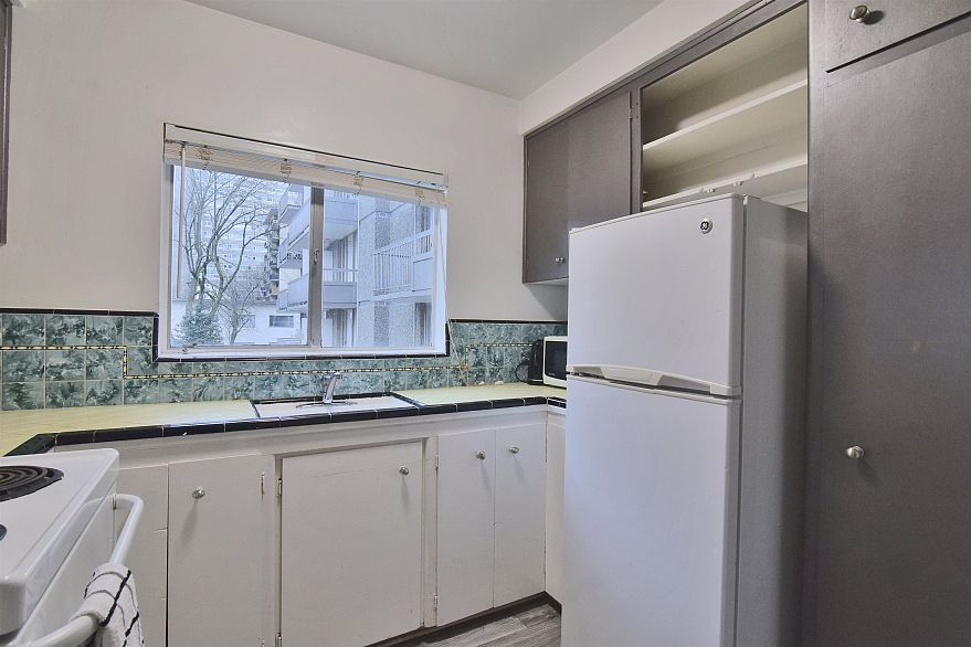 205 1540 HARO STREET, Vancouver BC V6G 1G6