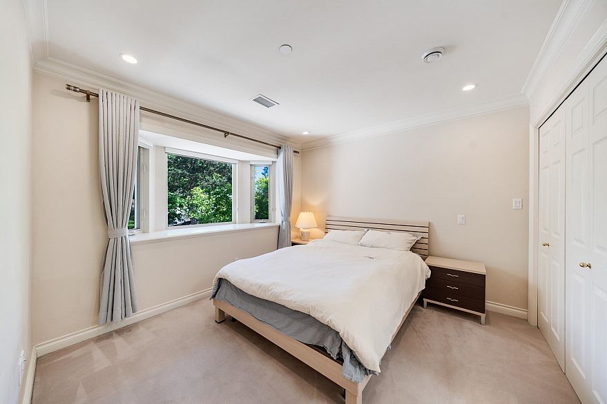 7088 Wiltshire Street