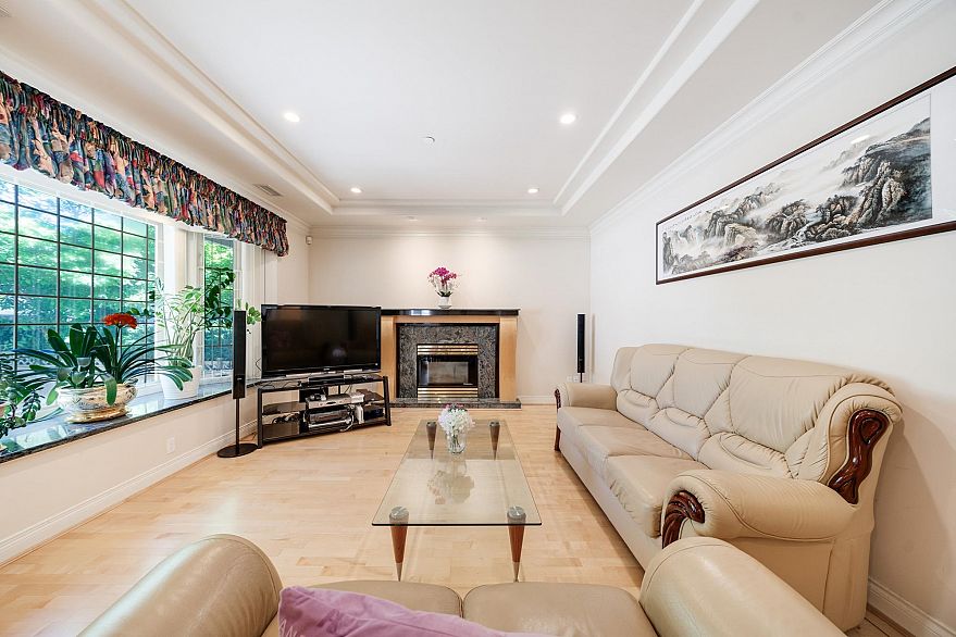 7088 Wiltshire Street