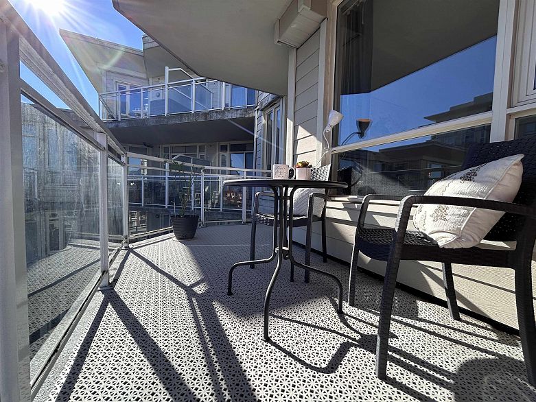 709 4078 Knight Street