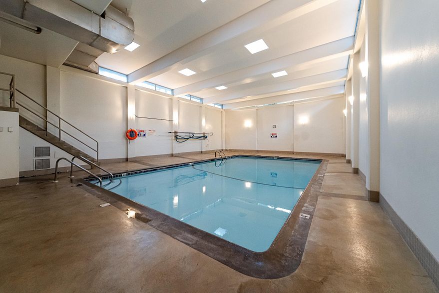 2004 1251 Cardero Street