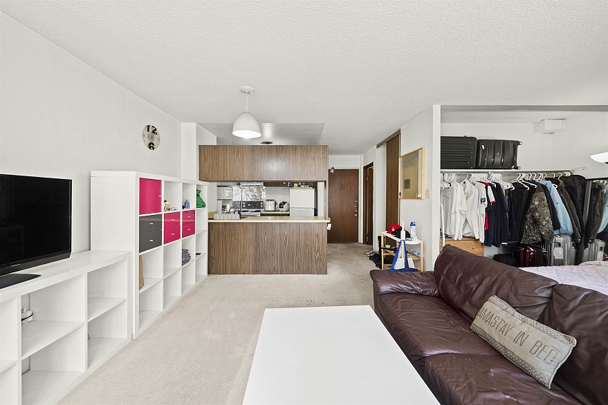 313 1330 Burrard Street