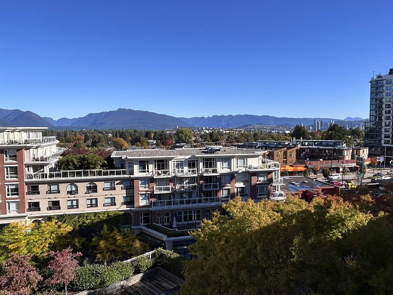 709 4078 Knight Street