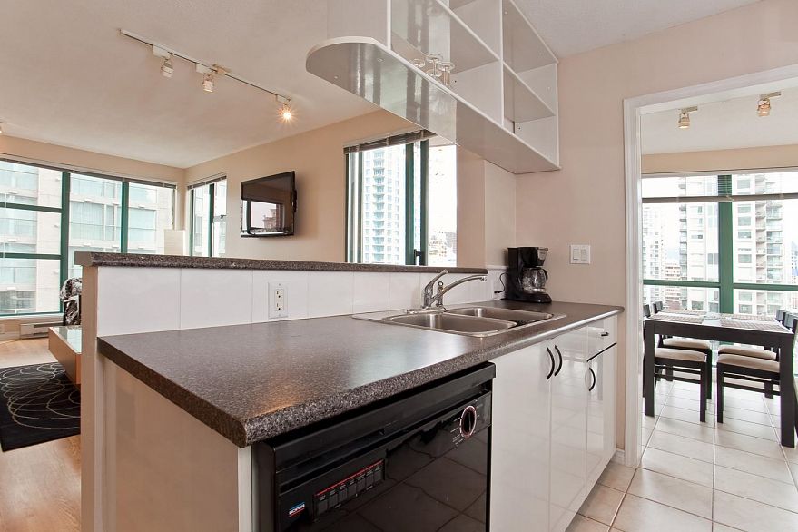 2102 939 HOMER STREET, Vancouver BC V6B 2W6