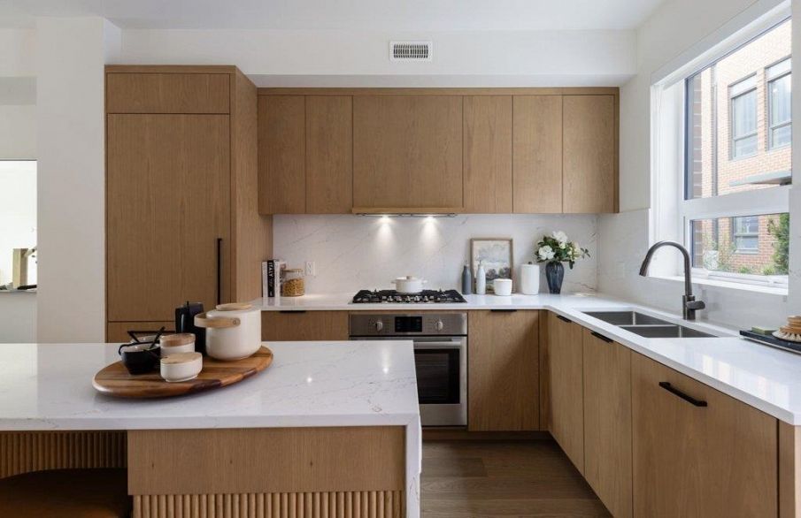 105 5381 Willow Street