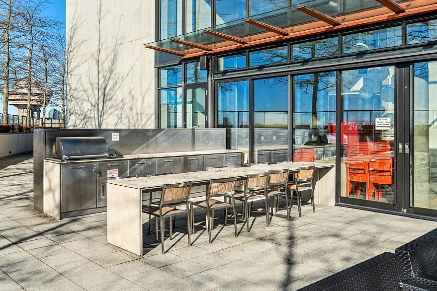 3909 128 W Cordova Street