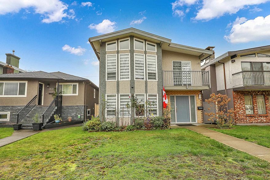 2624 Kitchener Street