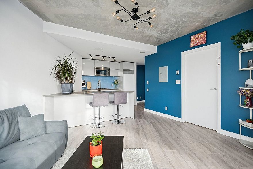 3909 128 W Cordova Street