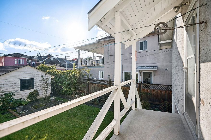 2258 Kitchener Street