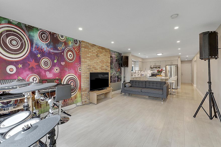 2624 Kitchener Street