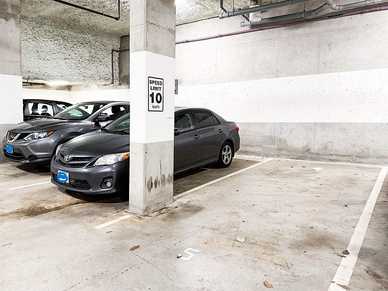 404 3289 Riverwalk Avenue