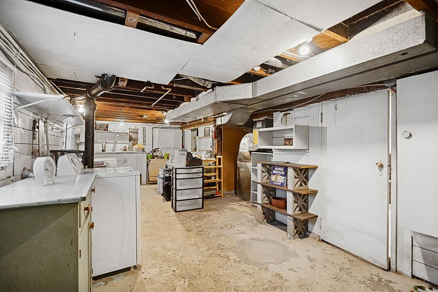 2258 Kitchener Street