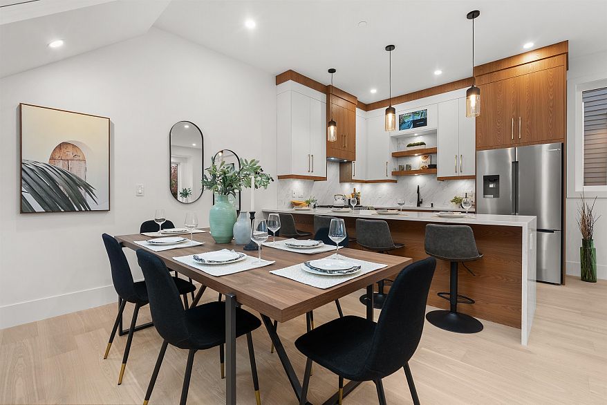 1 1822 E 14th Avenue