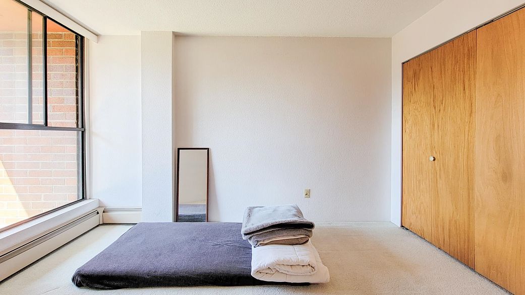 512 950 Drake Street