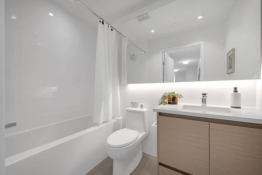 2203 3538 Sawmill Crescent