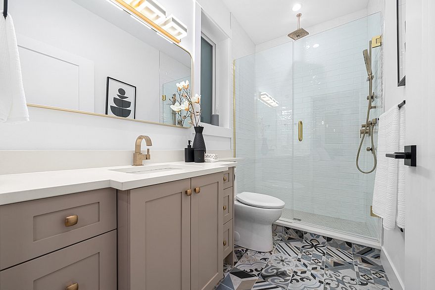 4990 Sherbrooke Street