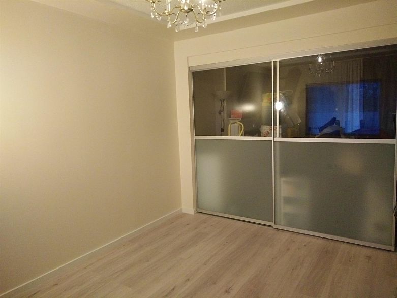 4825 Commercial Street