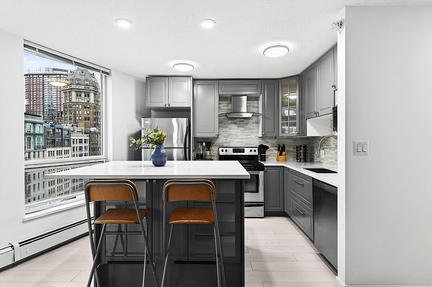 1202 188 Keefer Place