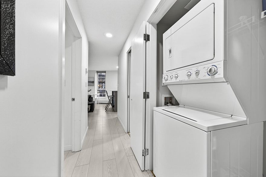 1202 188 Keefer Place