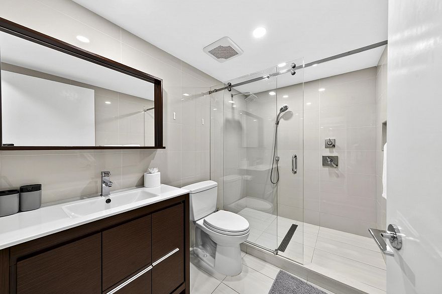 1202 188 Keefer Place