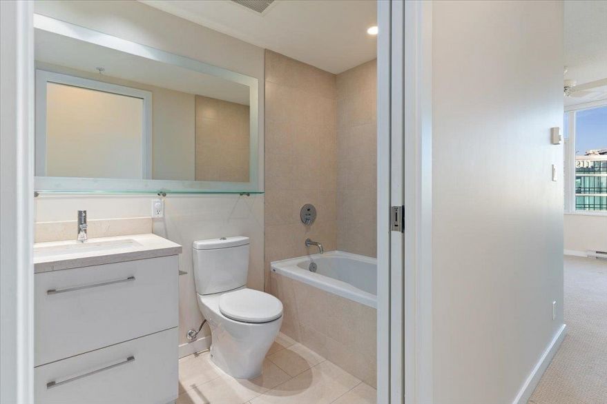 3003 833 Homer Street