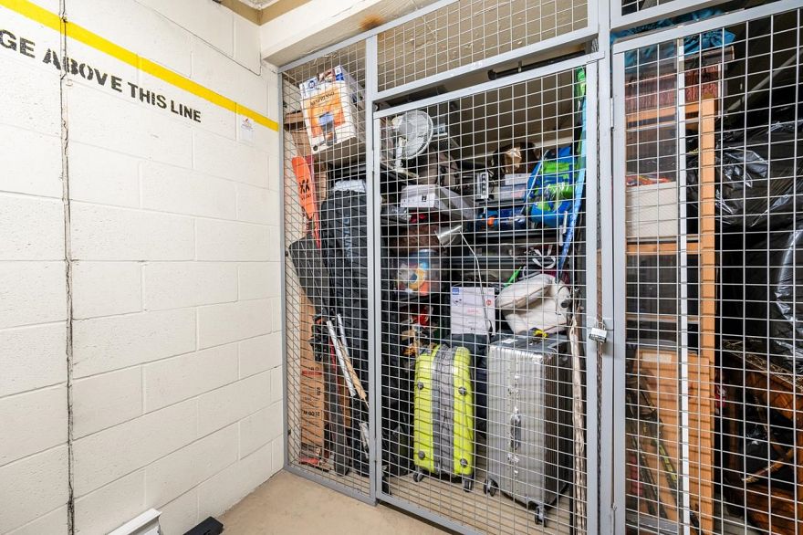 1204 5775 Hampton Place