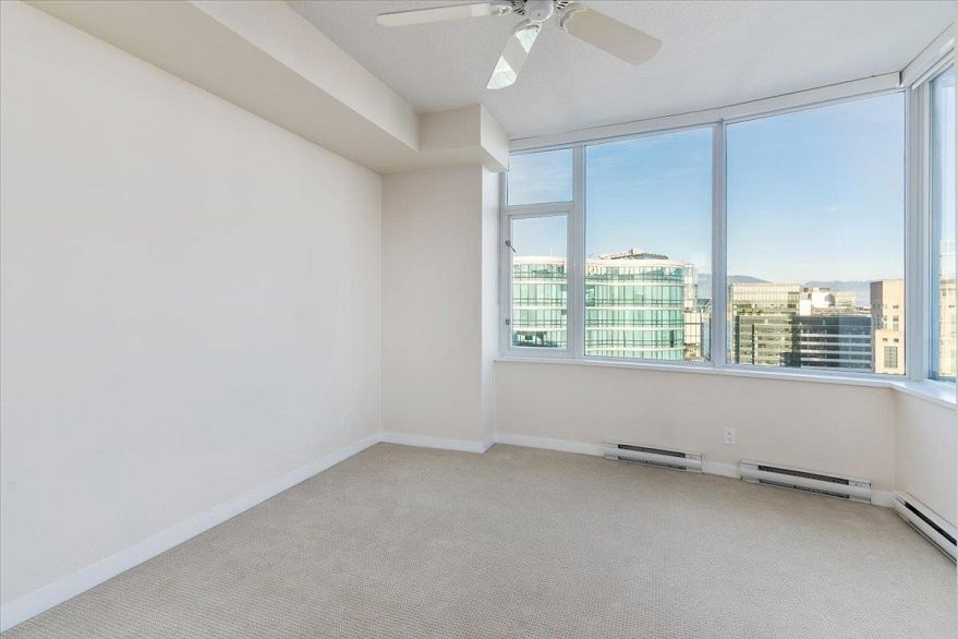 3003 833 Homer Street